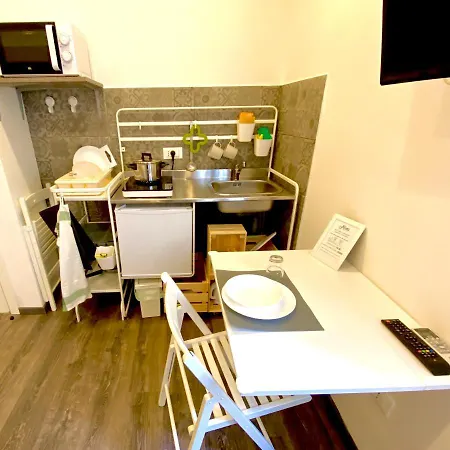 Guest house Mimi Rooms&studios *