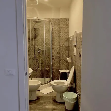 Mimi Rooms&studios Guest house *